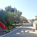 And Jaz Apartman Seline